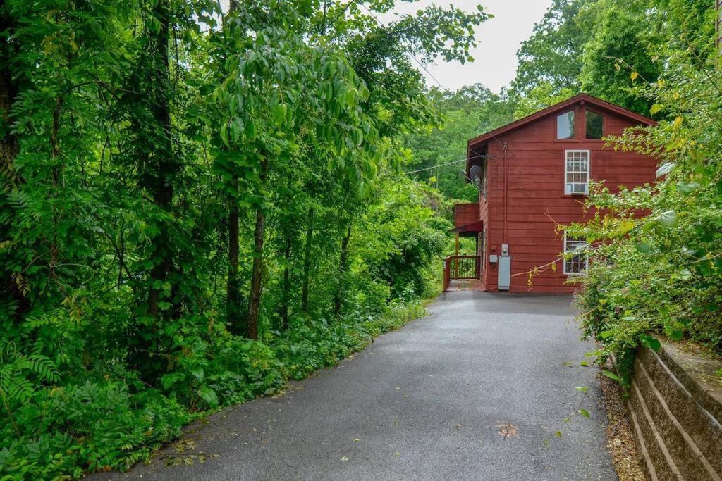 Vila Cozy Cabin W/Hot Tub & Wifi In Gatlinburg Exteriér fotografie